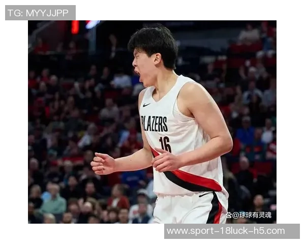 开拓者媒体人杨瀚森强调合理进攻策略避免三分盲投与失误