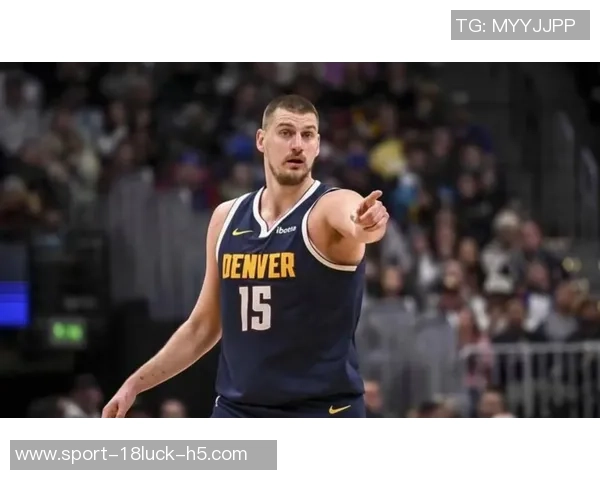 约基奇首节全力以赴对决戈贝尔5投全中砍下13分5篮板3助攻 约基奇首节全力以赴对决戈贝尔5投全中砍下13分5篮板3助攻