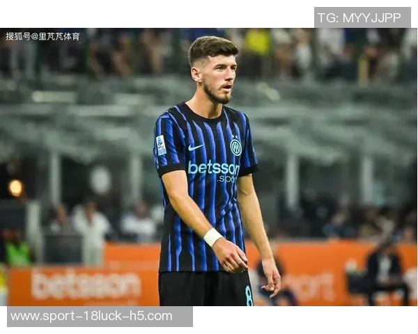 米体报道莱奥欲主罚点球遭阿莱格里坚持让恩昆库执行的背后故事 米体报道莱奥欲主罚点球遭阿莱格里坚持让恩昆库执行的背后故事